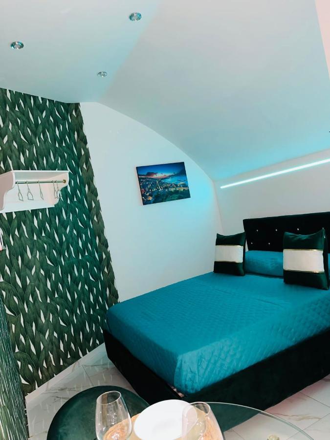 Mary'S Home Неаполь Экстерьер фото